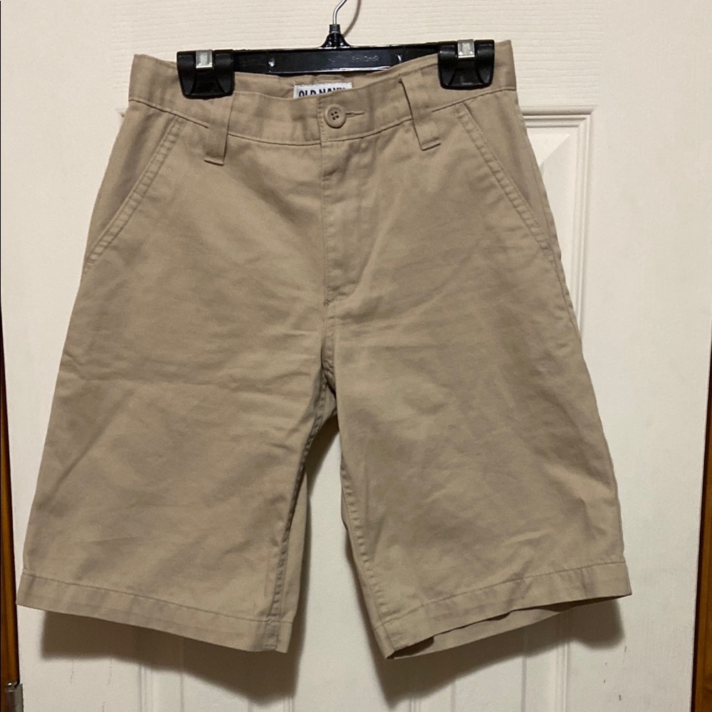 Old Navy Boys tan casual shorts size 10. Brand new. No tags